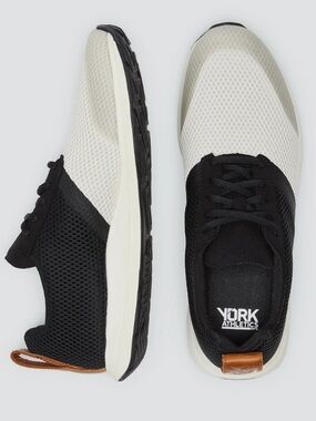 York Athletics The Henry Breathable Lightweight Running Shoe Black/WhiteW8/M6.5